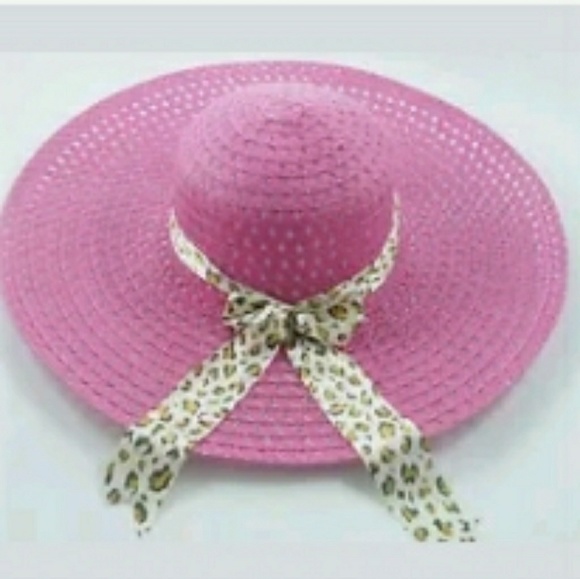 Accessories - Pink floppy hat